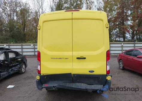 2017 Ford Transit-250 z USA, uszkodzony, nr VIN 1FTYR2CM9HKA57977